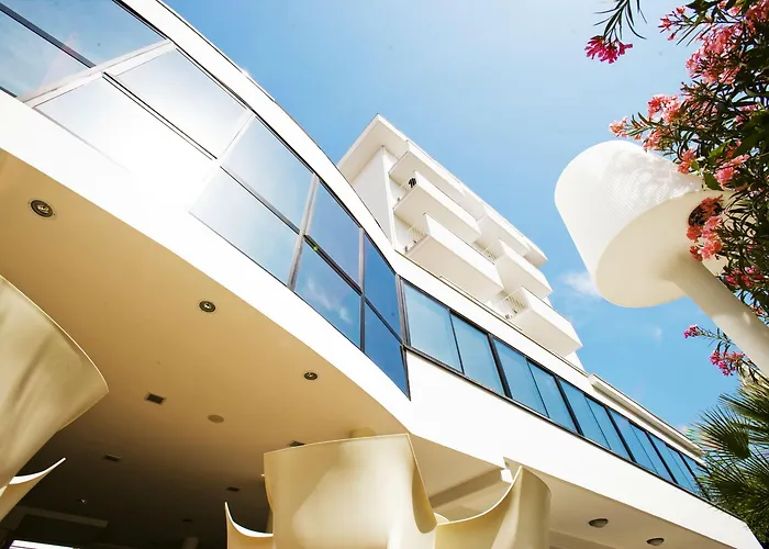 Tiffany & Otel Cesenatico