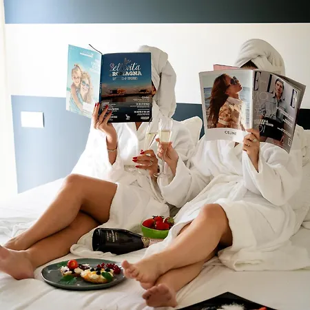 Tiffany & Ξενοδοχείο Cesenatico