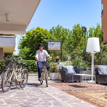 Tiffany & 3* 체제나티코