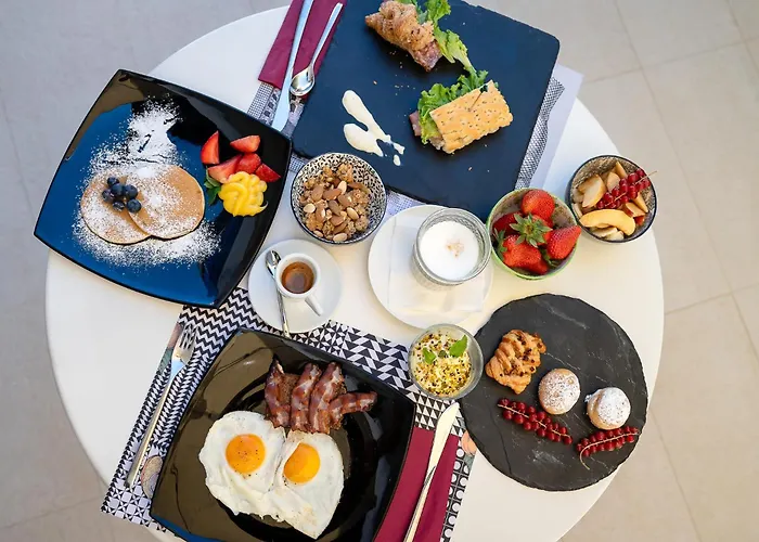 蒂芙尼度假酒店 3*