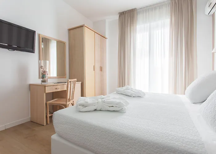 Tiffany & 3* تْشيزيناتيكو